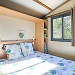 Camping Parc D'audinac Les Bains 3 Etoiles - Piscine Chauffee - Vue Montagne Saint-Girons (Ariege)