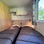 Parc D'audinac Les Bains 3 Etoiles - Piscine Chauffee - Vue Montagne Camping