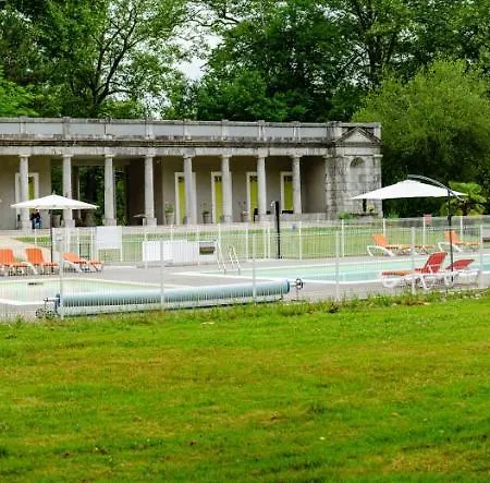 Parc D'audinac Les Bains 3 Etoiles - Piscine Chauffee - Vue Montagne Kemping 3*
