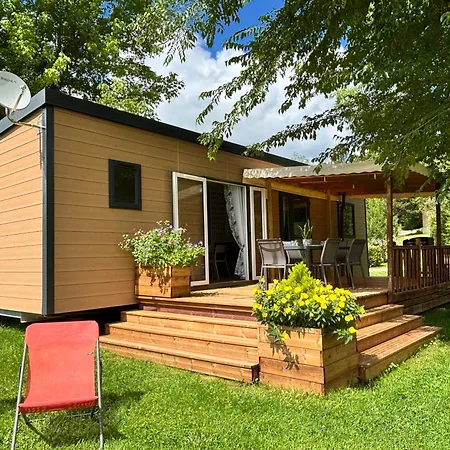 3 Etoiles - Piscine Chauffee - Vue Montagne Camping