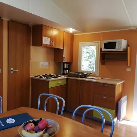 Parc D'audinac Les Bains 3 Etoiles - Piscine Chauffee - Vue Montagne 3* Saint-Girons