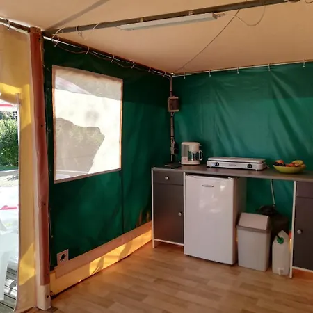 Kemping Parc D'audinac Les Bains 3 Etoiles - Piscine Chauffee - Vue Montagne Saint-Girons