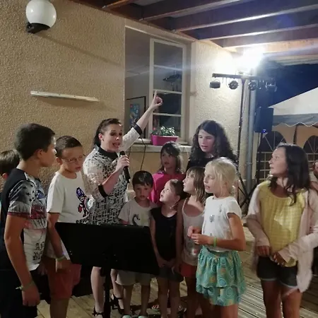 Parc D'audinac Les Bains 3 Etoiles - Piscine Chauffee - Vue Montagne Kemping 3*