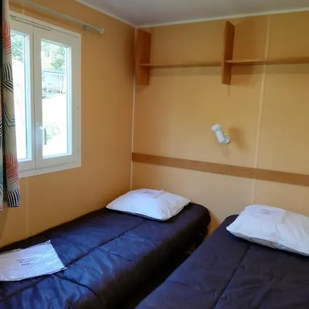 Parc D'audinac Les Bains 3 Etoiles - Piscine Chauffee - Vue Montagne 3*