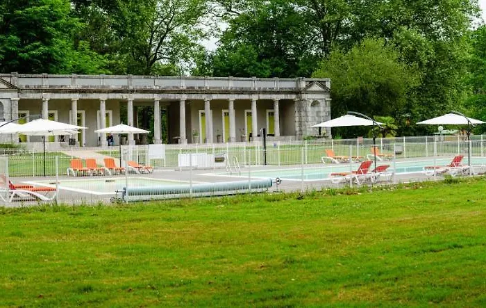 Parc D'audinac Les Bains 3 Etoiles - Piscine Chauffee - Vue Montagne Kamp alanı 3*