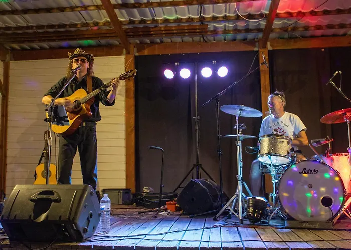 Parc D'audinac Les Bains 3 Etoiles - Piscine Chauffee - Vue Montagne 3*