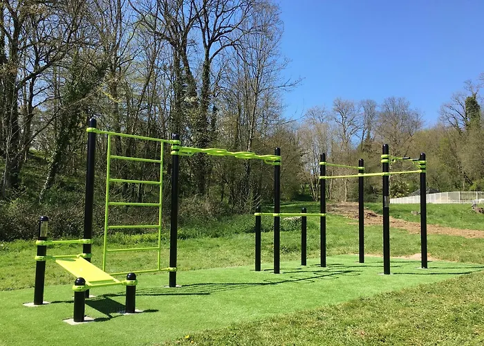 Kamp alanı Parc D'audinac Les Bains 3 Etoiles - Piscine Chauffee - Vue Montagne 3*