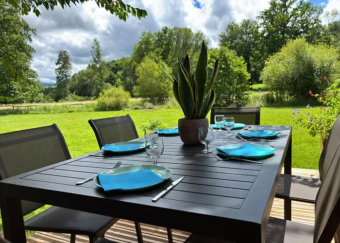Parc D'audinac Les Bains 3 Etoiles - Piscine Chauffee - Vue Montagne Kamp alanı 3*