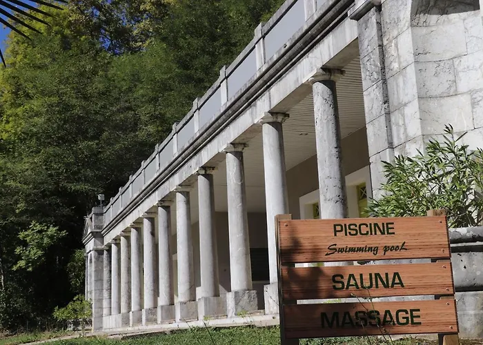 Parc D'audinac Les Bains 3 Etoiles - Piscine Chauffee - Vue Montagne 3* Saint-Girons (Ariege)