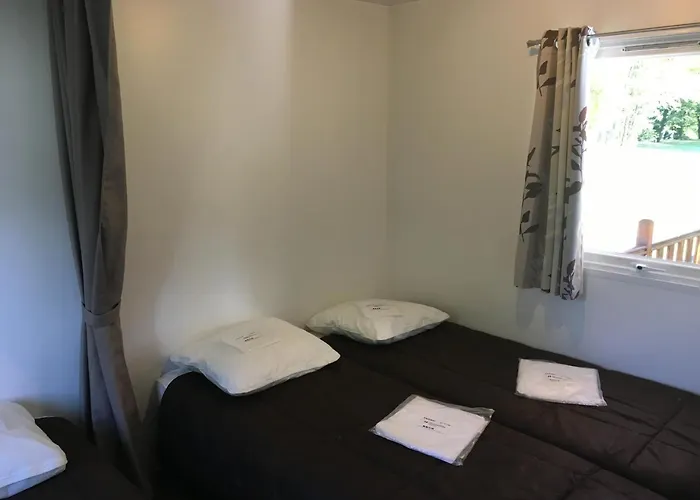 Parc D'audinac Les Bains 3 Etoiles - Piscine Chauffee - Vue Montagne Kamp alanı 3*