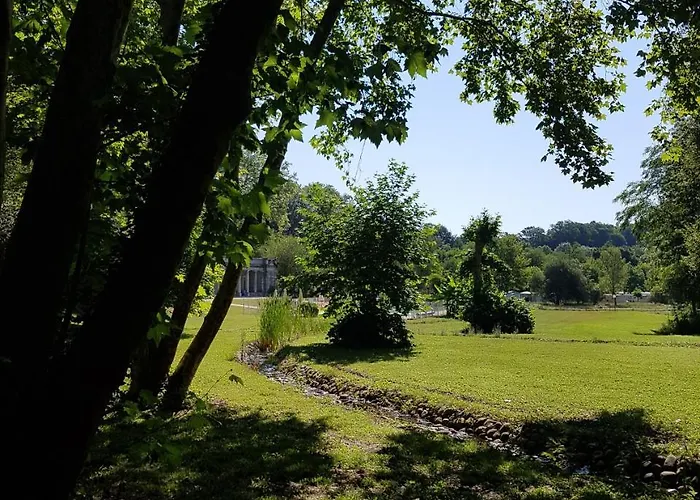 Parc D'audinac Les Bains 3 Etoiles - Piscine Chauffee - Vue Montagne 3* Saint-Girons (Ariege)
