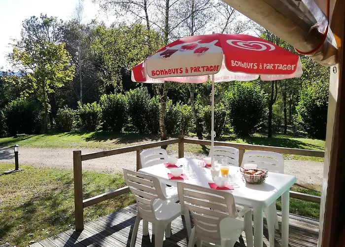 Parc D'audinac Les Bains 3 Etoiles - Piscine Chauffee - Vue Montagne Kamp alanı