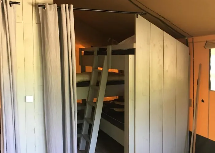 Kamp alanı Parc D'audinac Les Bains 3 Etoiles - Piscine Chauffee - Vue Montagne Saint-Girons (Ariege)