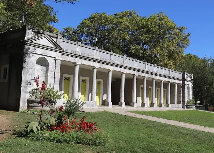 Kamp alanı Parc D'audinac Les Bains 3 Etoiles - Piscine Chauffee - Vue Montagne 3*