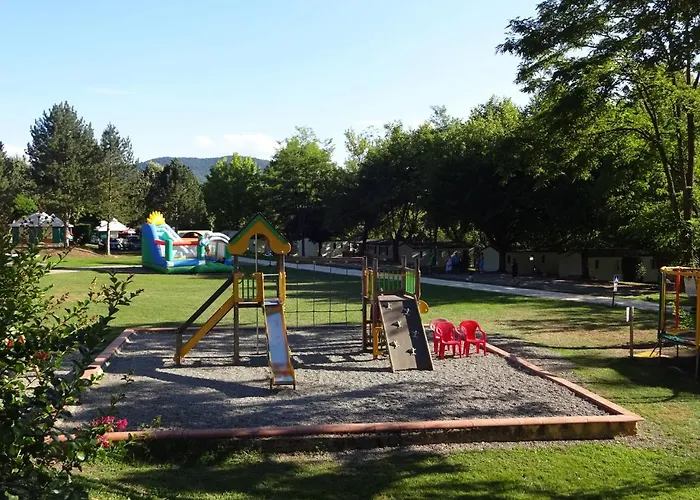 Parc D'audinac Les Bains 3 Etoiles - Piscine Chauffee - Vue Montagne Kamp alanı 3*