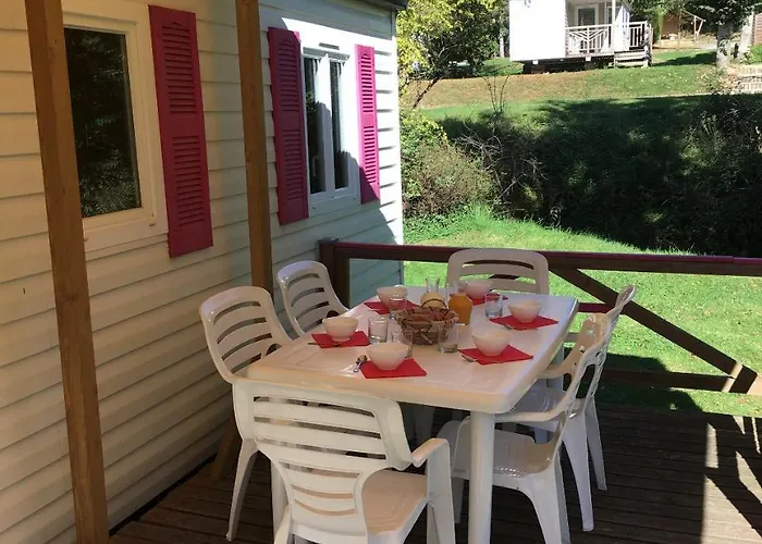 Kamp alanı Parc D'audinac Les Bains 3 Etoiles - Piscine Chauffee - Vue Montagne