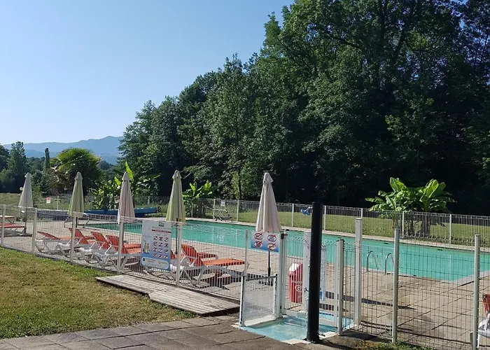 Parc D'audinac Les Bains 3 Etoiles - Piscine Chauffee - Vue Montagne Kamp alanı 3*