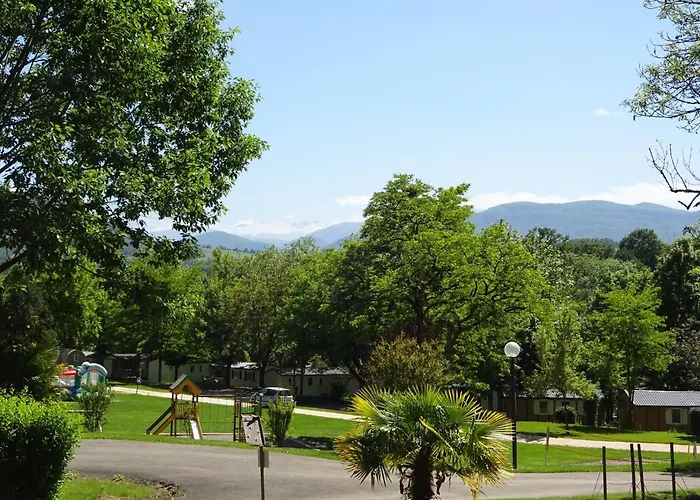 Parc D'audinac Les Bains 3 Etoiles - Piscine Chauffee - Vue Montagne 3*